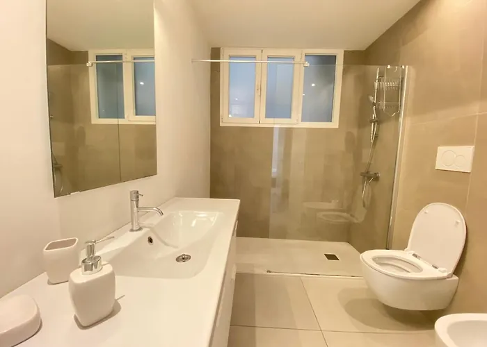 Jolie Luxury Апартаменти *