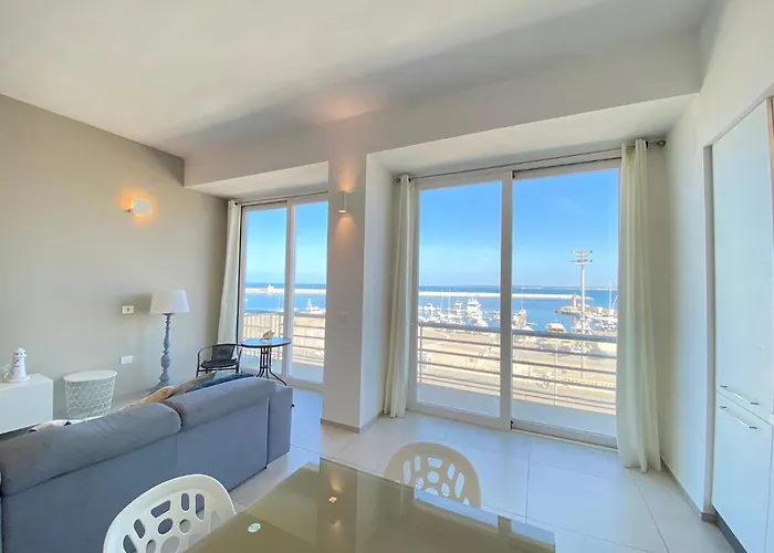 Апартаменти Jolie Luxury *